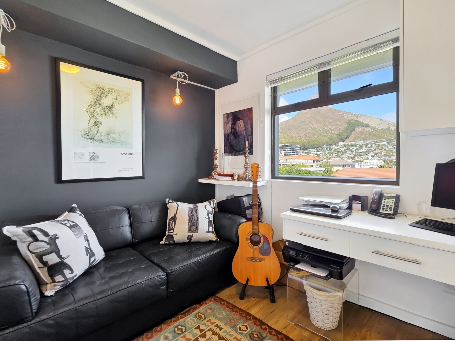 2 Bedroom Property for Sale in Sea Point Western Cape